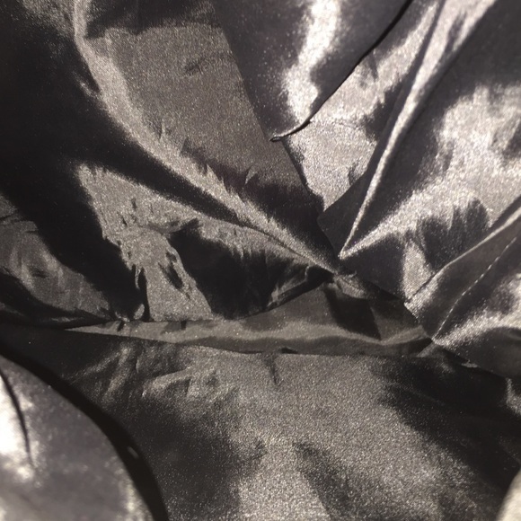 MULTI PATCHED MESSENGER TOTE OVER‎ THE SHOULDER - Picture 2 of 3